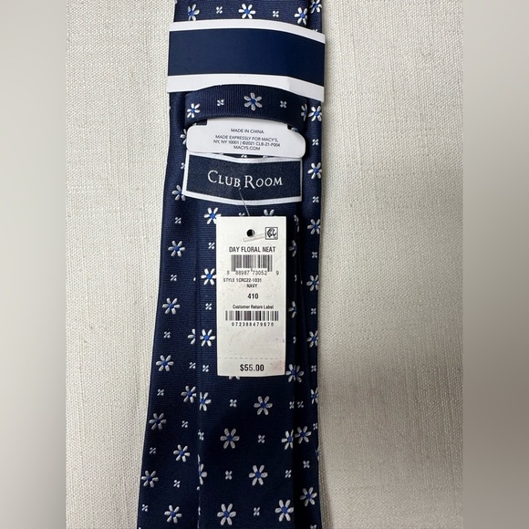 Club Room tie - Picture 4 of 4